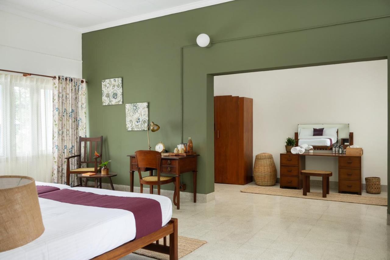 The Sacred Lotus Ayurveda Wellness Retreat Hotel Kochi Ngoại thất bức ảnh