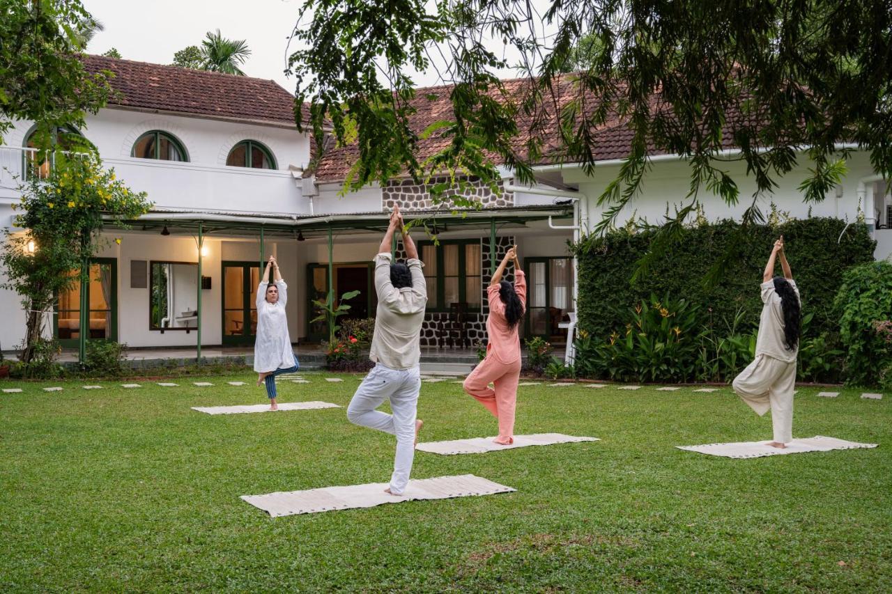 The Sacred Lotus Ayurveda Wellness Retreat Hotel Kochi Ngoại thất bức ảnh