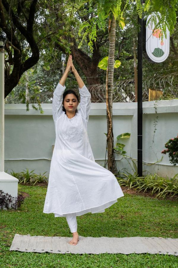 The Sacred Lotus Ayurveda Wellness Retreat Hotel Kochi Ngoại thất bức ảnh
