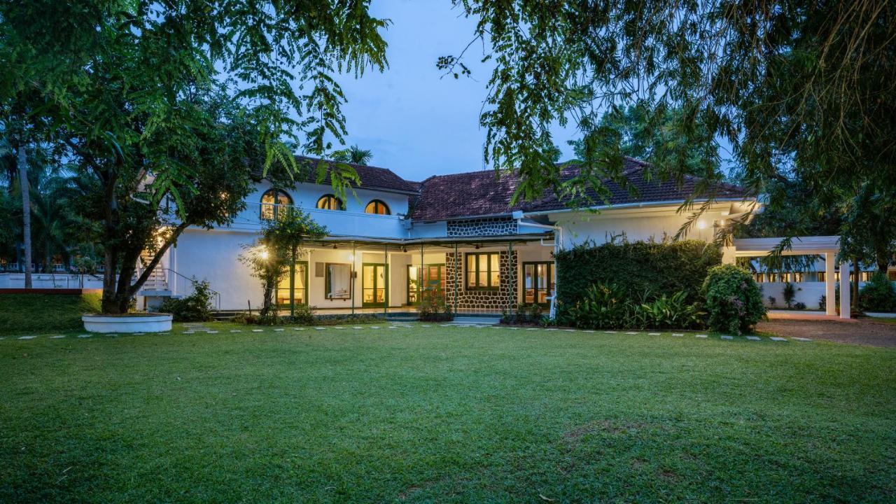 The Sacred Lotus Ayurveda Wellness Retreat Hotel Kochi Ngoại thất bức ảnh